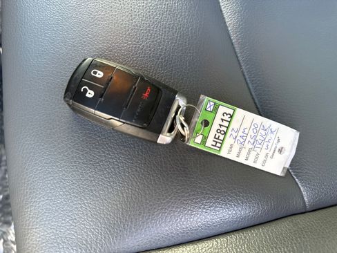 Used 2022 RAM 2500 Tradesman w/ Chrome Appearance Group image 29