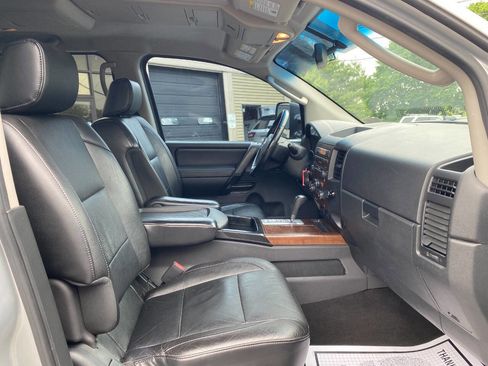 Used 2008 Nissan Titan LE AWD/4WD image 31
