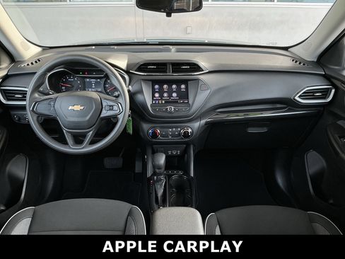 Used 2023 Chevrolet TrailBlazer LS image 4