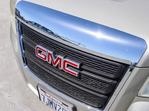 Used 2015 GMC Terrain SLT FWD image 8