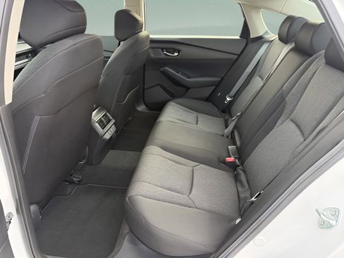 Used 2025 Honda Accord SE image 13