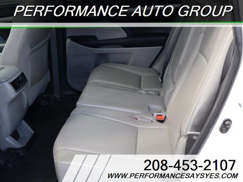 Used 2016 Toyota Highlander XLE image 23