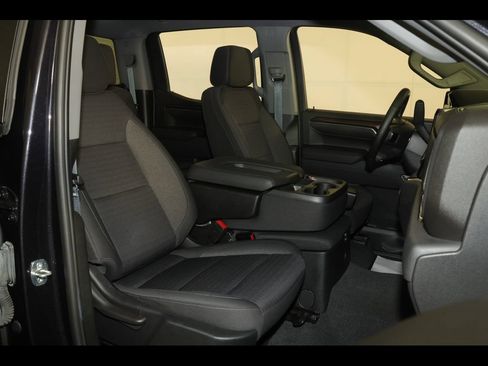 Used 2023 Chevrolet Silverado 1500 LT AWD/4WD image 21