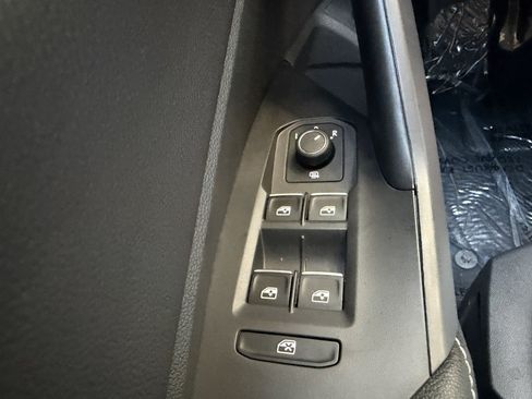 Used 2025 Volkswagen Jetta S FWD image 26