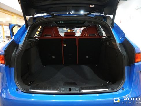 Used 2020 Jaguar F-PACE SVR image 36