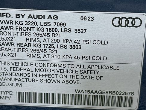 Used 2024 Audi Q8 e-tron Premium Plus w/ Premium Plus Package AWD/4WD image 24