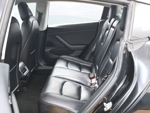 Used 2018 Tesla Model 3 Long Range image 35