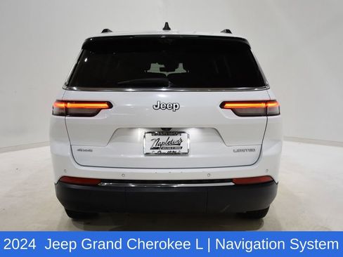 Used 2024 Jeep Grand Cherokee L Limited w/ Luxury Tech Group II image 5