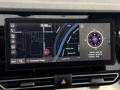 Used 2022 Kia Niro EX Premium image 24