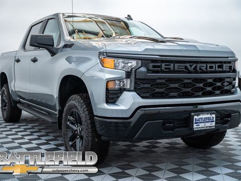 New 2026 Chevrolet Silverado 1500 Custom Trail Boss AWD/4WD image 1