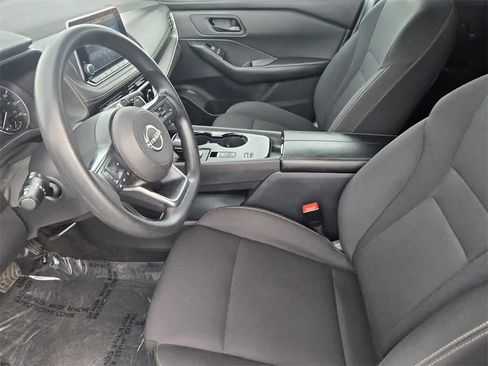 Used 2024 Nissan Rogue S image 16