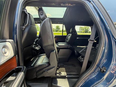 Used 2020 Lincoln Navigator Reserve w/ Luxury Package AWD/4WD image 26