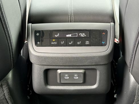 New 2026 Nissan Pathfinder SL w/ SL Premium Package image 35