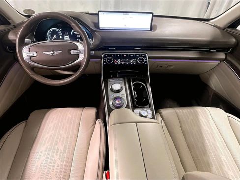 Used 2024 Genesis GV80 2.5T w/ Prestige Package image 22