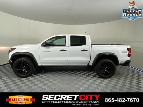 Used 2024 Chevrolet Colorado Trail Boss AWD/4WD image 4