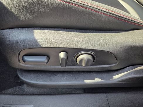 Used 2024 Chevrolet Equinox RS w/ LPO, Floor Liner Package FWD image 22