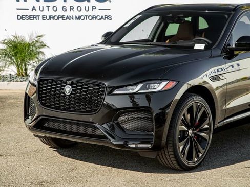 New 2026 Jaguar F-PACE R-Dynamic S image 2
