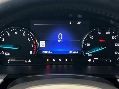 Used 2022 Ford Explorer XLT w/ Equipment Group 202A RWD image 36