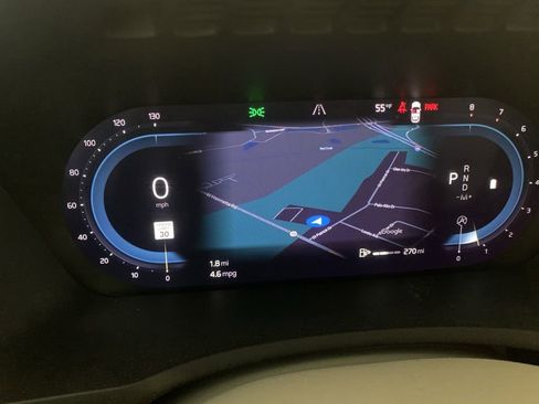 Used 2023 Volvo XC90 B6 Plus image 14