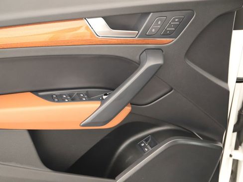 Certified 2022 Audi Q5 e Premium w/ Convenience Package image 21