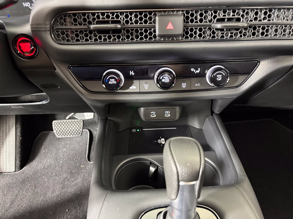 Used 2027 Honda HR-V LX image 32