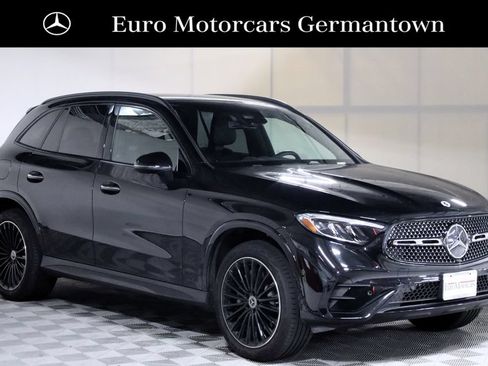 Used 2026 Mercedes-Benz GLC 300 4MATIC image 1