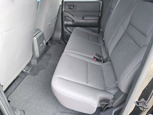 Certified 2024 Nissan Frontier S w/ Technology Package RWD image 17