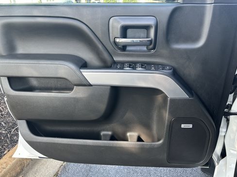 Used 2018 Chevrolet Silverado 1500 LT w/ All Star Edition AWD/4WD image 22