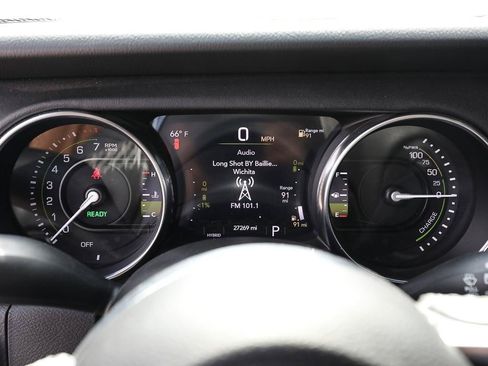 Used 2023 Jeep Wrangler Unlimited Sahara w/ Cold Weather Group AWD/4WD image 15