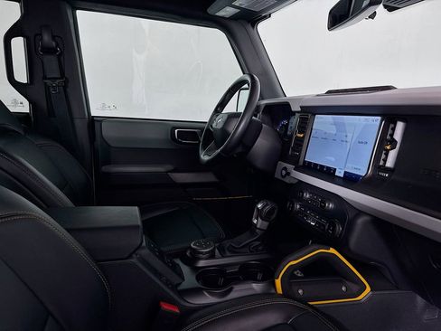 Used 2022 Ford Bronco Badlands w/ Sasquatch Package image 30