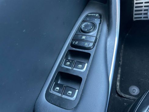 Used 2018 Kia Stinger GT2 AWD/4WD image 24
