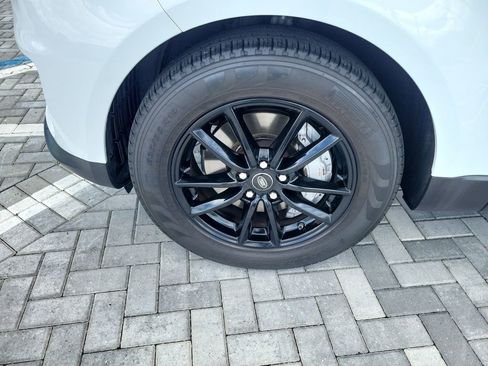 Used 2020 Land Rover Range Rover Sport SE AWD/4WD image 13