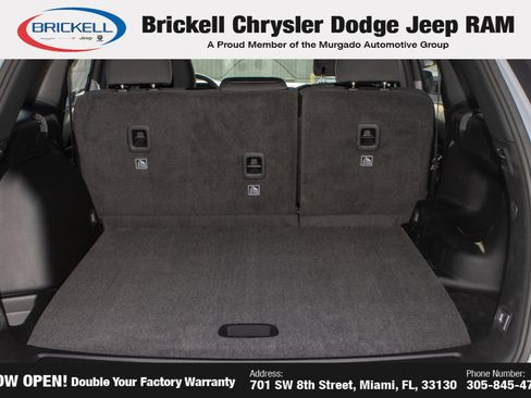 New 2025 Jeep Grand Cherokee Laredo image 9