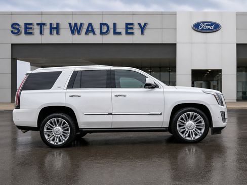 Used 2017 Cadillac Escalade Platinum AWD/4WD image 68