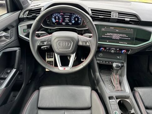 Used 2025 Audi Q3 2.0T Premium Plus AWD/4WD image 16