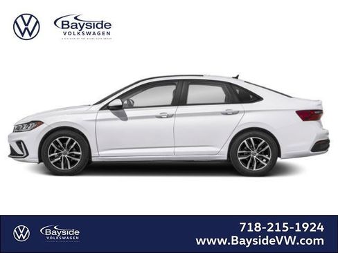 New 2026 Volkswagen Jetta SE image 4