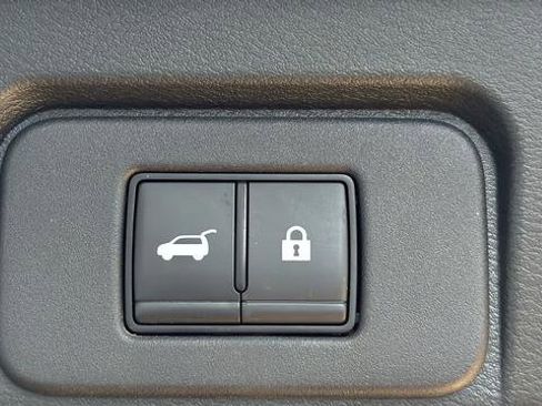 Used 2023 Nissan Rogue Platinum w/ Platinum Premium Package AWD/4WD image 25