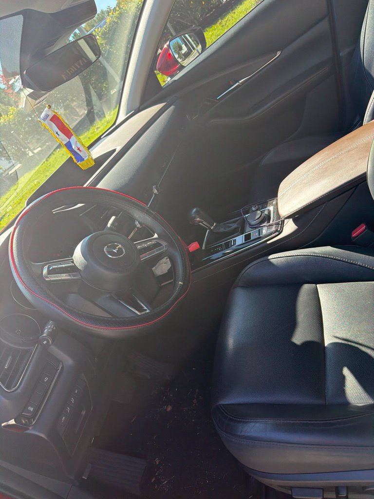 Used 2023 MAZDA CX-30 AWD 2.5 S w/ Premium Package image 2