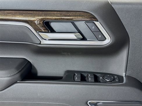 New 2026 GMC Sierra 1500 Elevation image 16