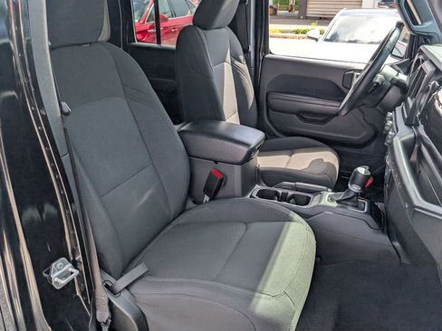 Used 2021 Jeep Wrangler Unlimited Sport image 17