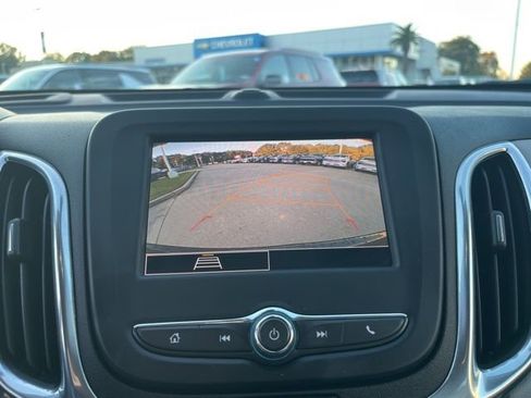 Used 2023 Chevrolet Equinox LT image 23