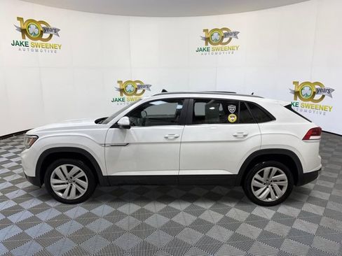 Used 2022 Volkswagen Atlas Cross Sport SE AWD/4WD image 6