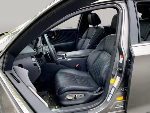 Certified 2023 Lexus LS 500 AWD w/ Interior Upgrade Package image 6