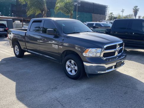 Used 2021 RAM 1500 Classic SLT image 7