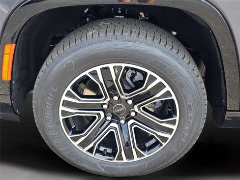 New 2026 Jeep Grand Wagoneer L 4WD w/ Premium Group I image 45