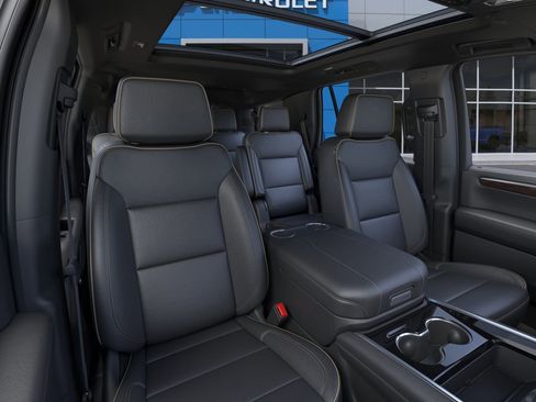 New 2026 Chevrolet Tahoe Premier w/ Sun And Tow Package AWD/4WD image 16