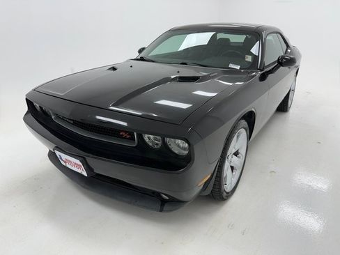 Used 2013 Dodge Challenger R/T image 4