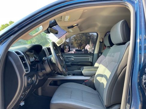 Used 2020 RAM 1500 Big Horn AWD/4WD image 10