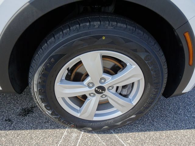 Used 2023 Kia Sorento LX FWD image 31