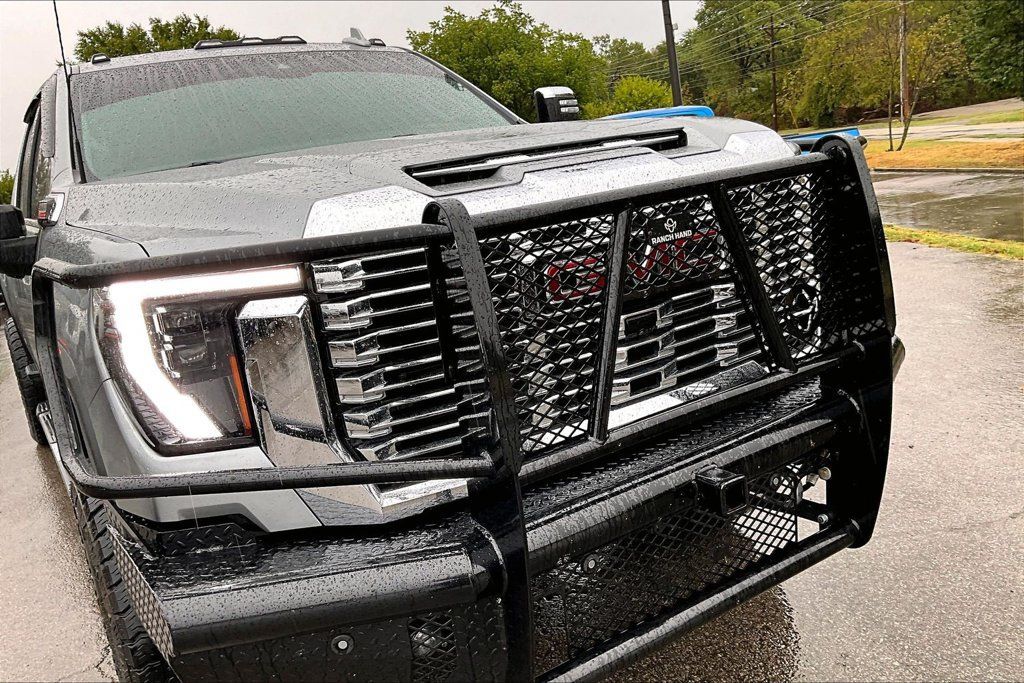 Used 2024 GMC Sierra 2500 Denali w/ Denali Reserve Package AWD/4WD image 30